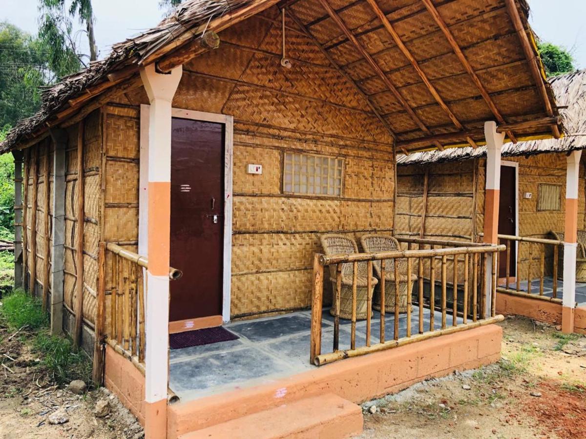 Island Vibes Hampi Guesthouse Exterior photo